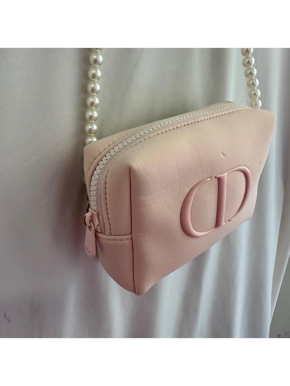 C.D Crossbody bag - Picture 8 of 9